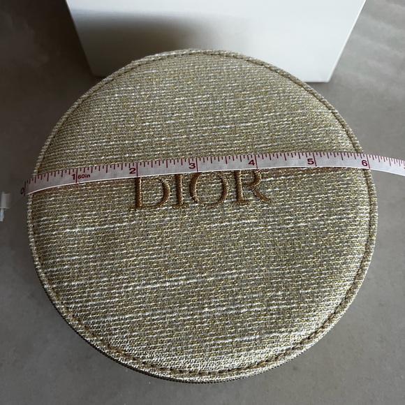 Dior Round Mirrored Vanity - Picture 2 of 6